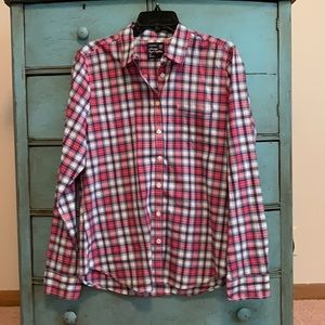 American Eagle Outfitters woman’s button down long sleeve top.